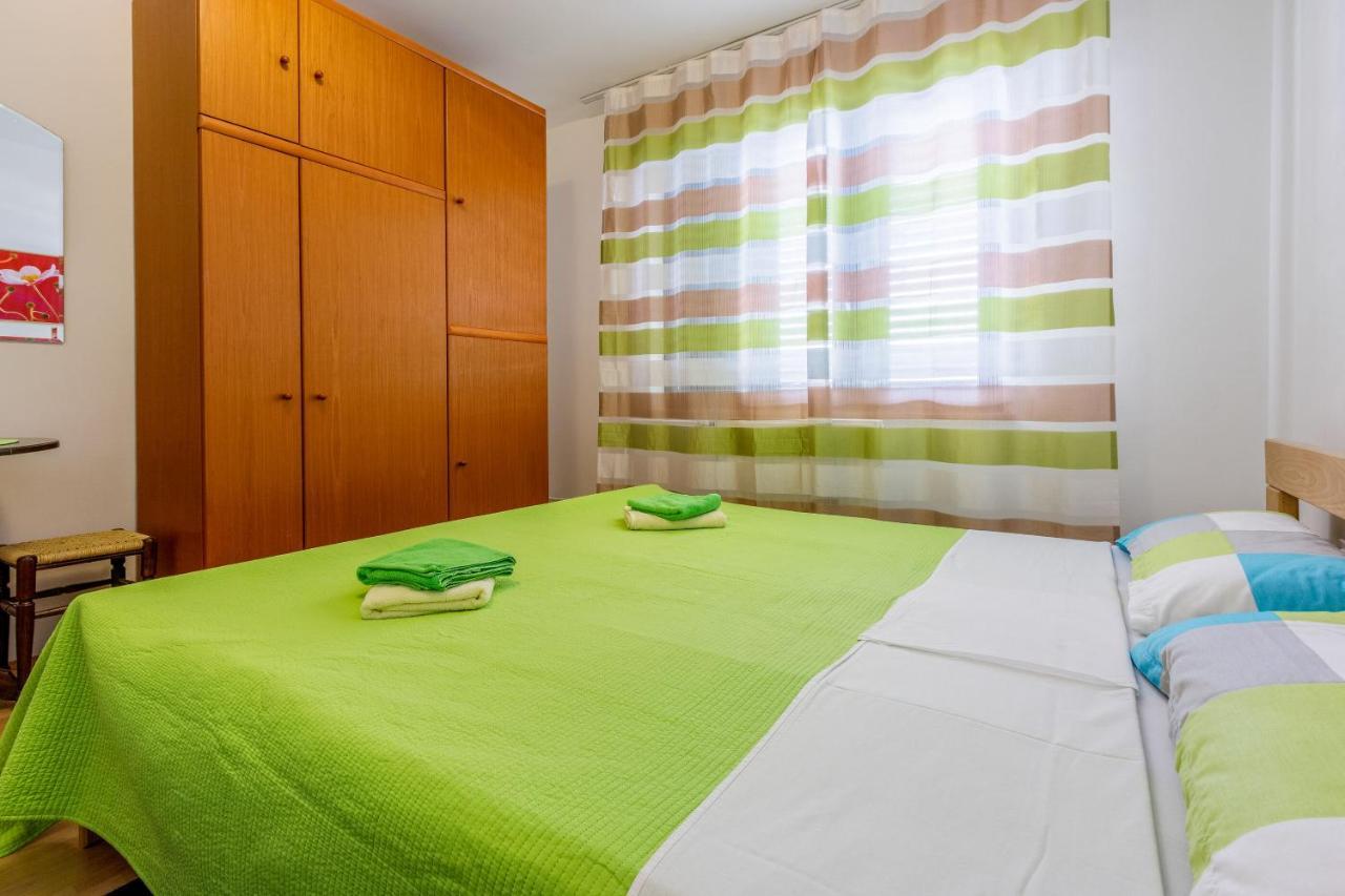 Apartments Budzyn Novi Vinodolski Exterior photo